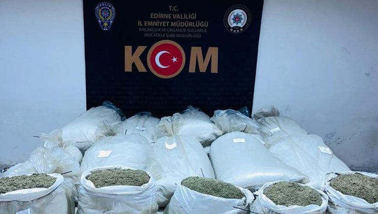 Edirne’de polis 36 çuval çay ele geçirdi