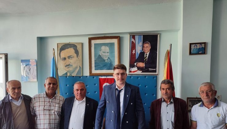 DSP Keşan İlçe Başkanı Hasan Nalbantoğlu yeni yönetimi tanıttı