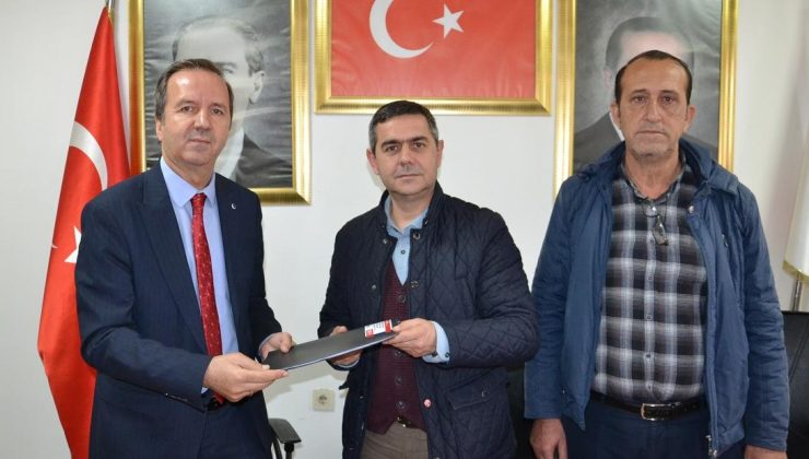 Ferat Gülver Beyendik Belediye Başkanlığı için aday adaylığı başvurusunu yaptı