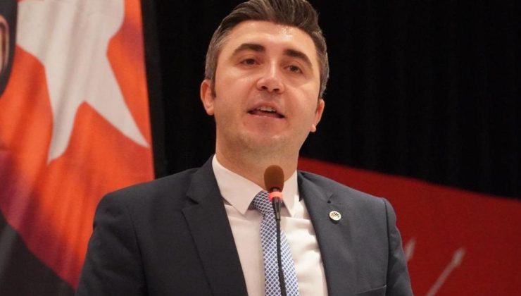 Anıl Çakır, Helvacıoğlu’nun bir fenomen ile hafta sonu yaptığı canlı yayına dikkat çekti