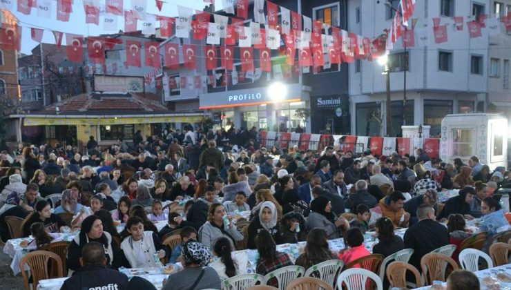 CHP’nin işbirliği içerisinde düzenlediği iftar yoğun katılım ile gerçekleştirildi