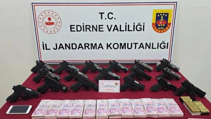 249 bin 400 TL, 17 tabanca, şarjör ve fişek ele geçirildi