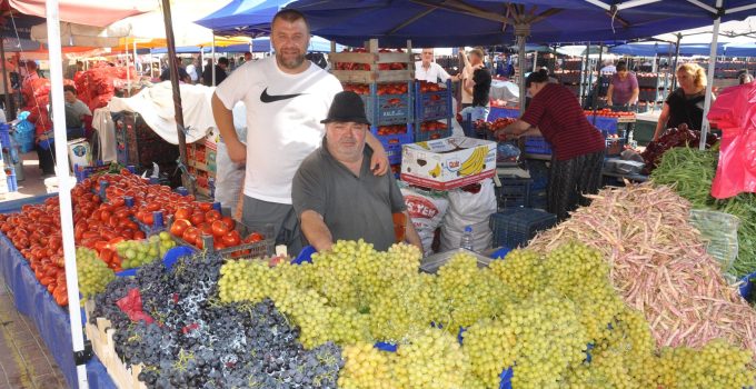 Şarköy üzümü tezgahlarda