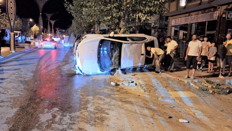 Takla atan otomobilde 3 yaralı