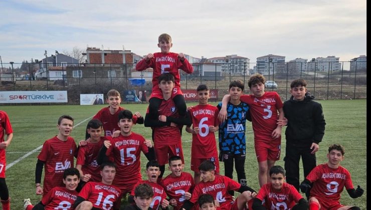 Genç Ordu U-14 şampiyon oldu