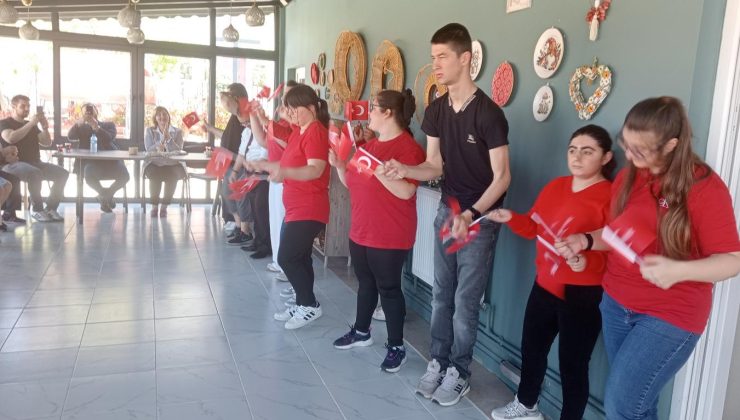 Engelsiz Yaşam Merkezi’nde 23 Nisan kutlaması…