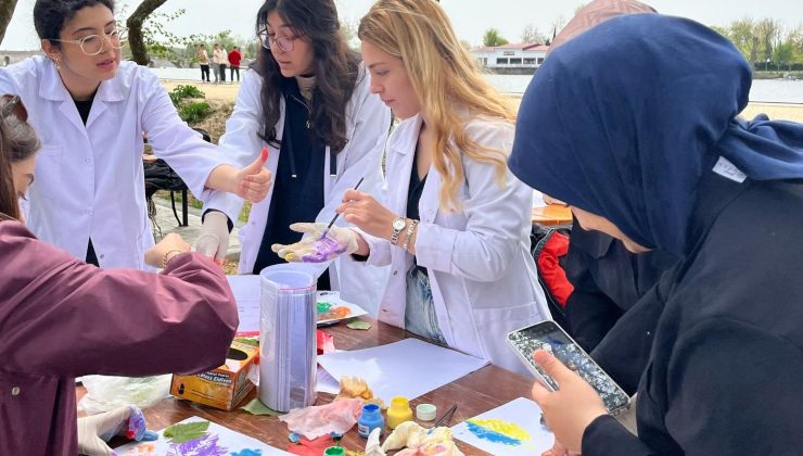 Fen Bilgisi öğretmenliği öğrencilerinden Meriç’te açık laboratuvar etkinliği