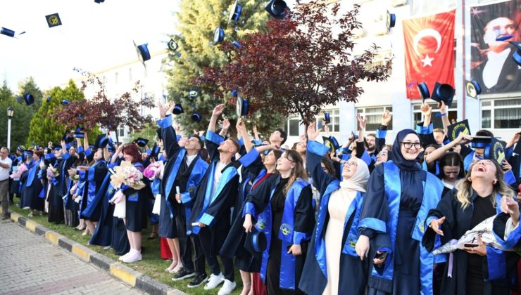 Keşan Meslek Yüksek Okulu 120 öğrencisini daha mezun etti