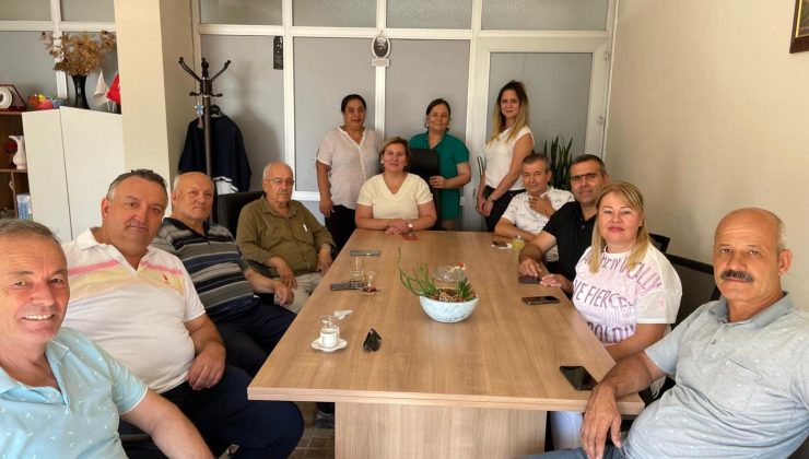 Mahallelerdeki sosyal yardımları görüştüler