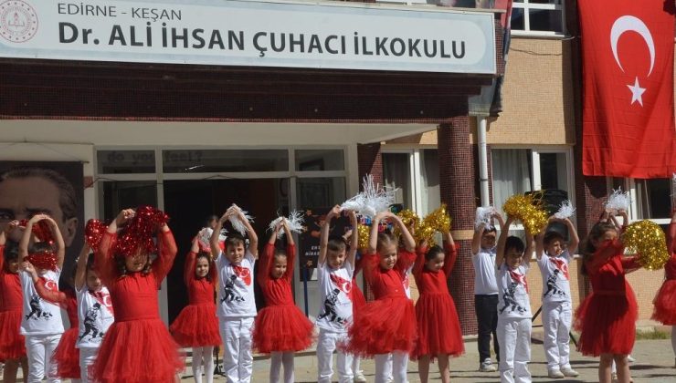İlköğretim Haftası coşkuyla kutlandı