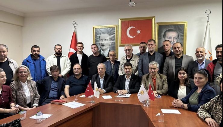 AK Parti yol haritasını belirledi