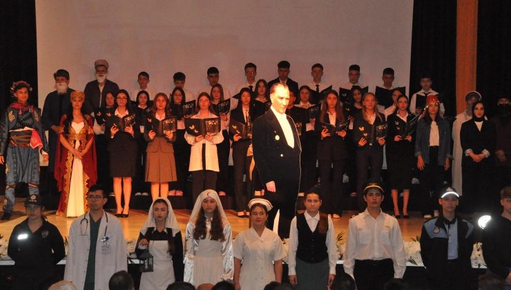 24 Kasım Öğretmenler Günü kutlandı