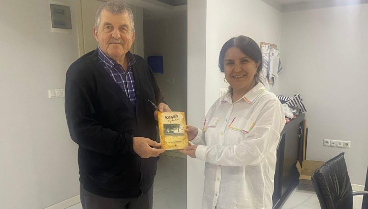 Gazetemizi ziyaret eden Ali Koç Elegeçmez kaleme aldığı 3 kitabını hediye etti