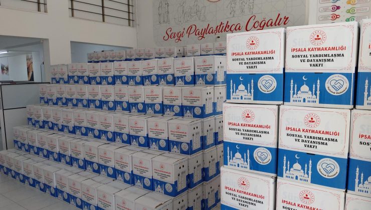 İpsala Kaymakamlığı’ndan 1200 gıda kolisi…