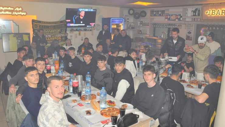 Esnaftan Keşansporlu futbolculara iftar…