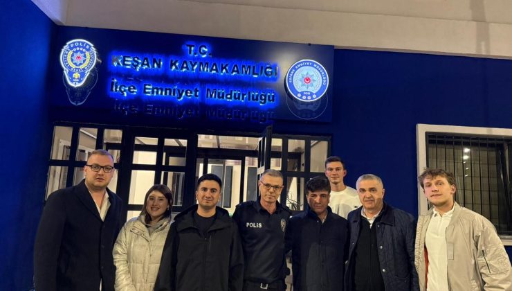 AK Parti Teşkilatı sahurda çalışanlar ile bir araya geldi