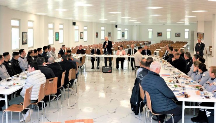 Koruma ve güvenlik personelleri ile bir araya geldiler