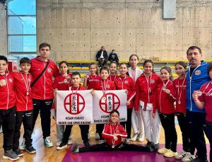 Karatecilerden Keşan’a 32 madalya