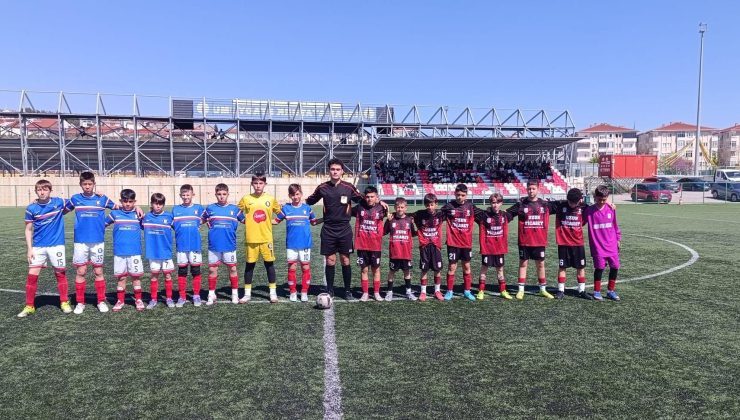 U-15 Ligi’nde şampiyon Keşan Genç Ordu oldu