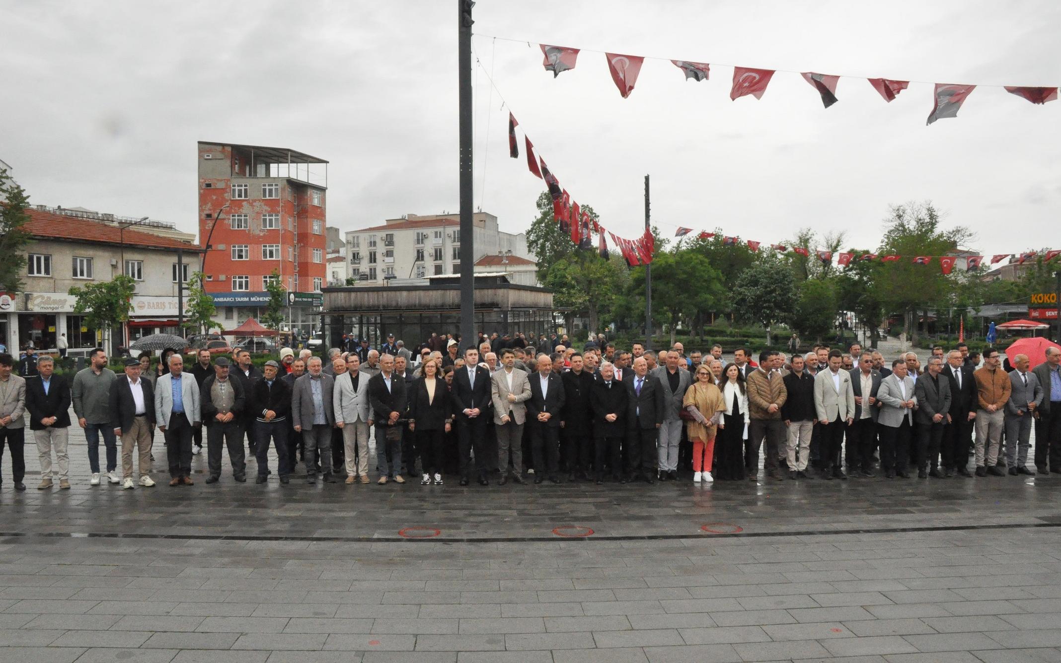 Keşan Ziraat Odası Başkanı Hasan Şen: “Milletin gerçek efendisi Türk çiftçisidir, gerçek efendiler çiftçiler gününüz kutlu olsun”
