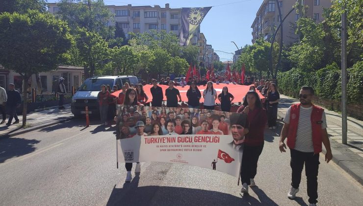Gençlik Haftası kortej ile başladı
