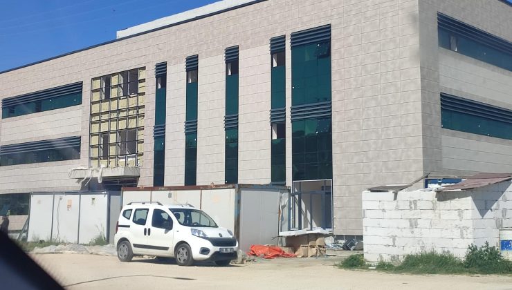 Ağız ve Diş Sağlığı Merkezi’nde çalışmalar sürüyor