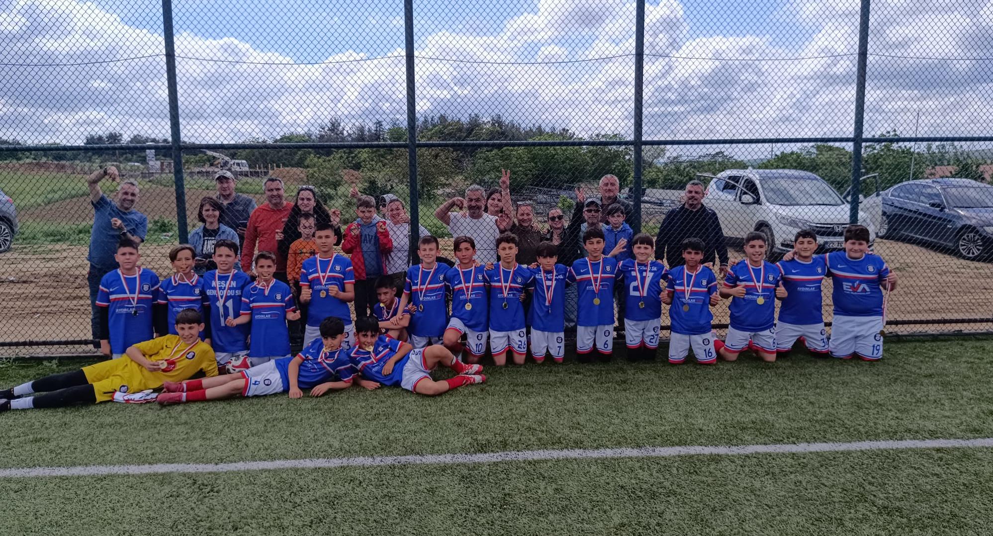 Keşan Genç Ordu U-12 namağlup şampiyon