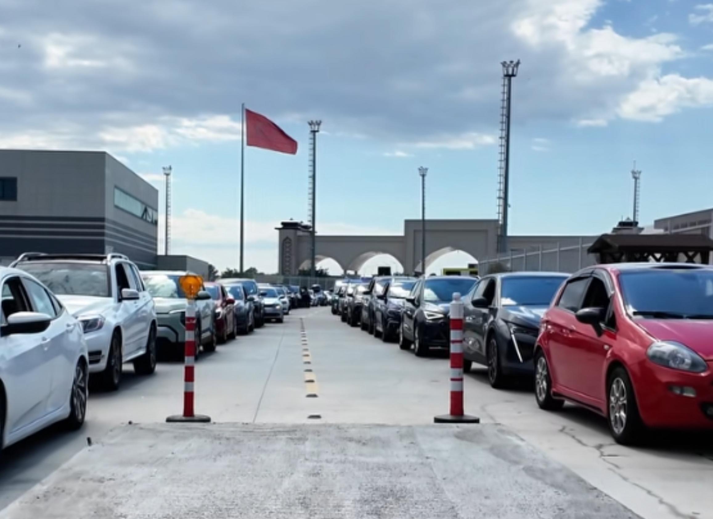 İpsala Gümrük Kapısı’nda 1 Mayıs yoğunluğu…