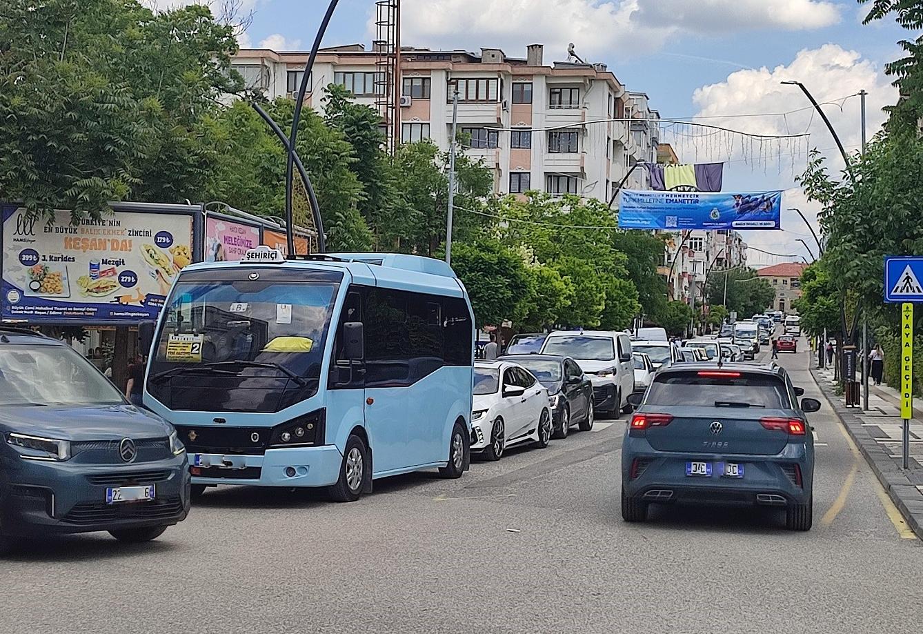 Trafikte bayram yoğunluğu yaşandı