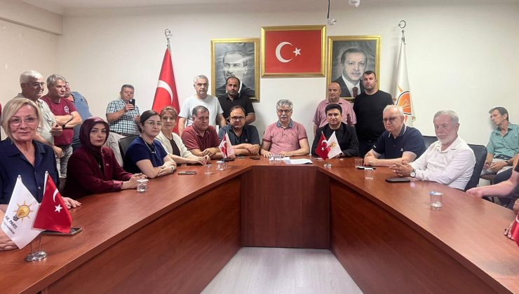 AK Parti’de Daraltılmış Meclis Toplantısı’na yoğun katılım
