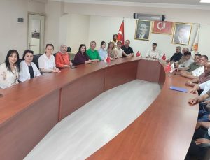 Pekdemir, eski belediye binası alanı ile ilgili “kat karşılığı” maddesini değerlendirdi: “Belediyenin mülkiyetini koruyacak alternatif modellerin değerlendirilmesi gerekiyor”