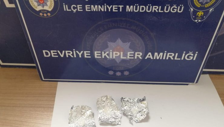 Polisin üst araması yaptığı şüpheliden uyuşturucu ele geçirildi