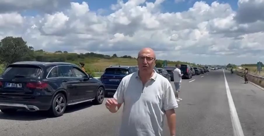CHP’li Tanal’ın da paylaştığı kuyruk 5 km’yi aştı