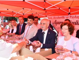 Keşan Belediyesi Muharrem Ayı nedeniyle aşure dağıttı