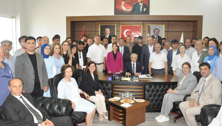 Keşan Belediyesi’nde yeni dönem resmen başladı… Özcan: “Keşan için kalın bir dosya hazırladım ve vekilime teslim edeceğim”